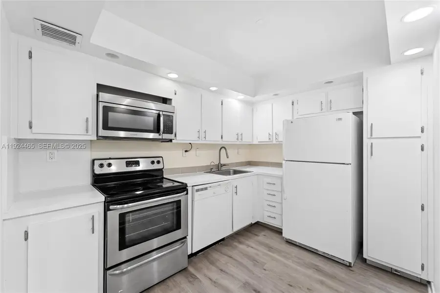 3731 N Country Club #921, Aventura, FL 333180 - Image #3