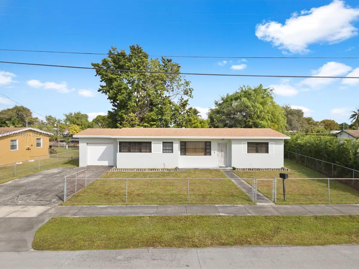 19621 NW 39th Ct, Miami Gardens, FL 33055 - Image #1