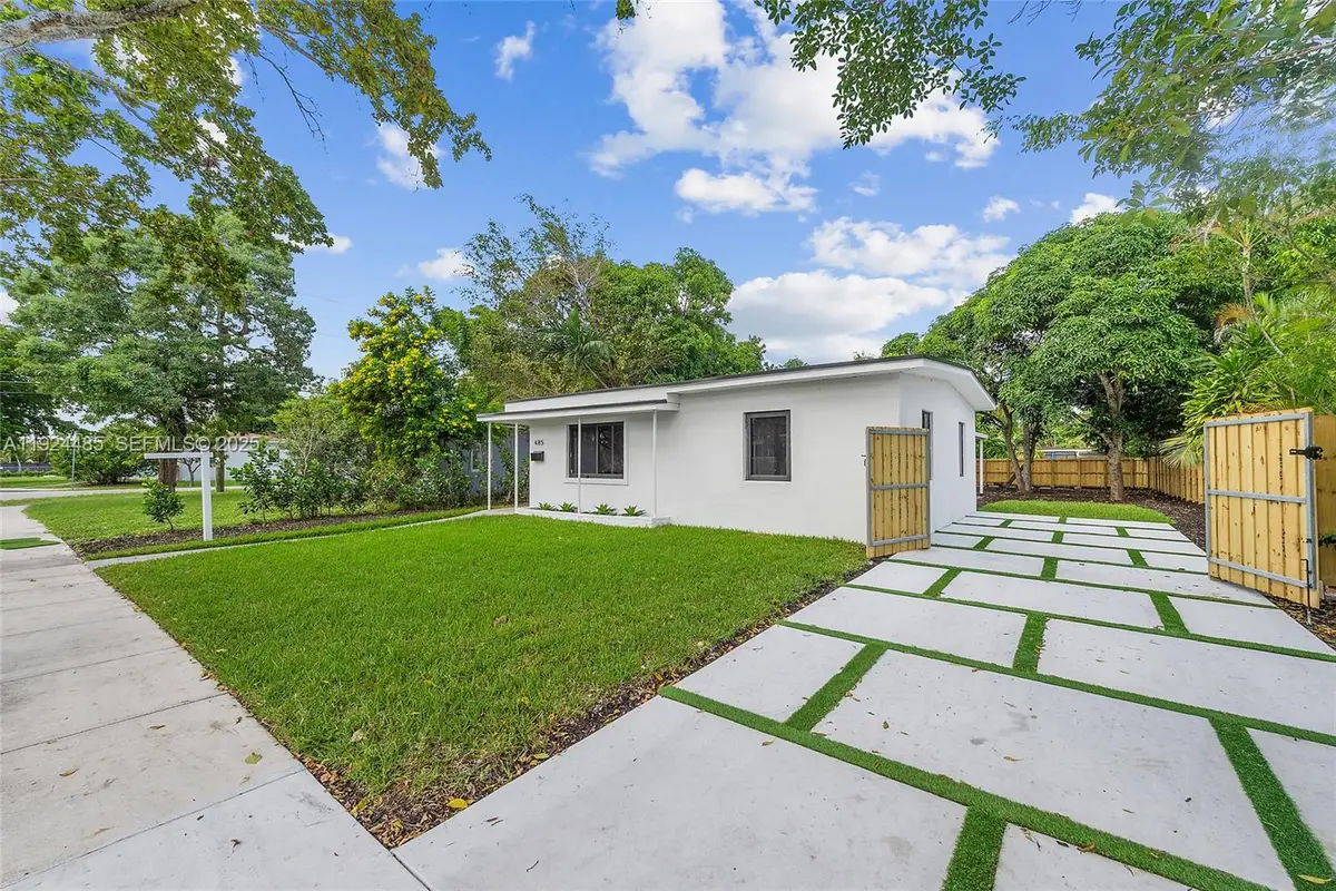 485 NW 132nd St, North Miami, FL 33168 - Image #1