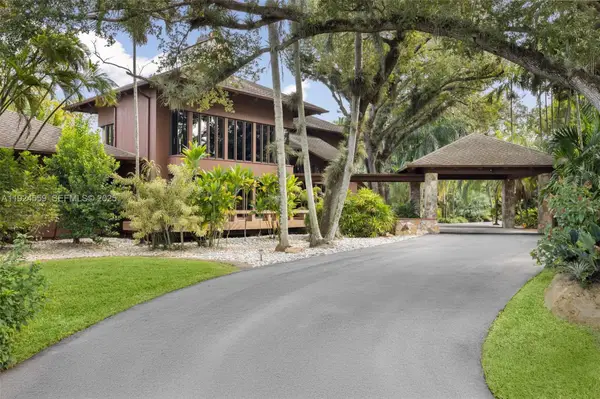 21675 SW 232nd St, Miami, FL 33170