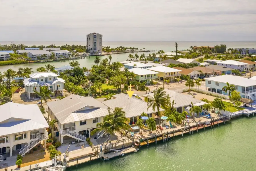 461 & 471 3rd St, Key Colony Beach, FL 33051 - Image #2
