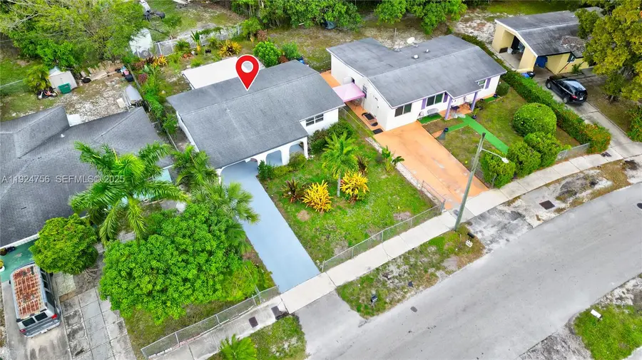 1035 NW 11th Ct, Fort Lauderdale, FL 33311 - #3