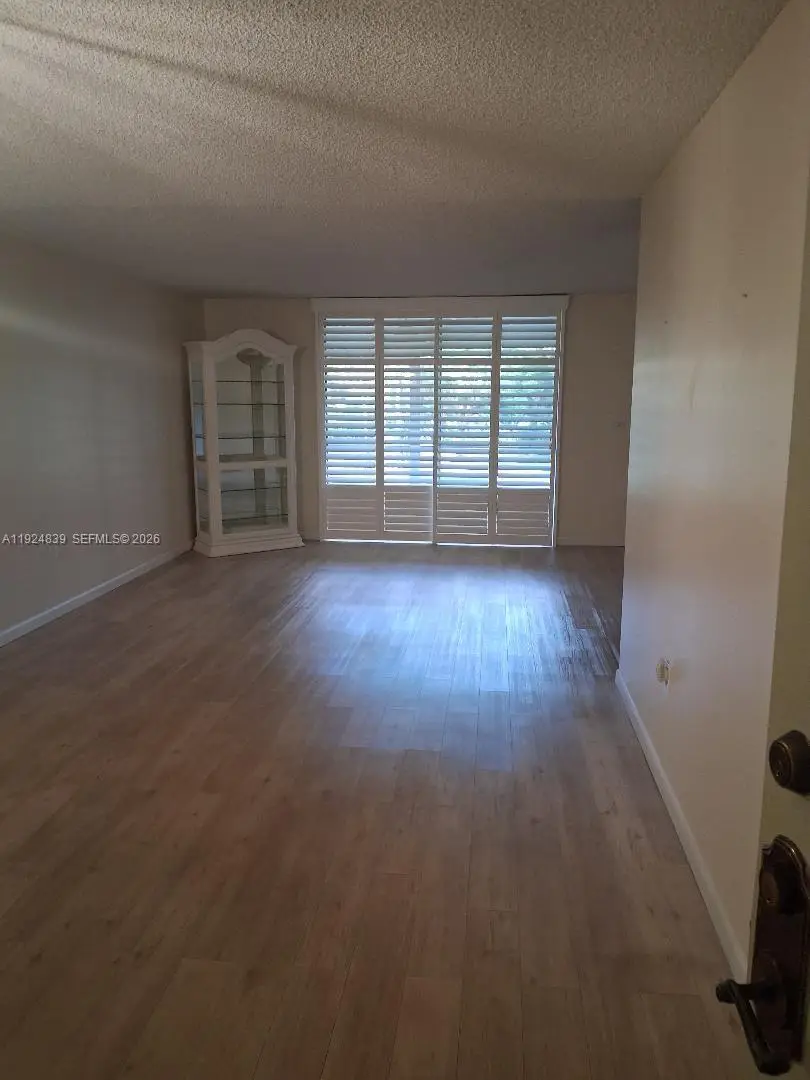 900 St Charles Pl #208, Pembroke Pines, FL 33026 - Image #2