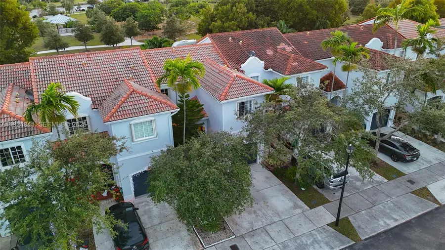 14738 SW 9th Ln, Miami, FL 33194 - Image #2