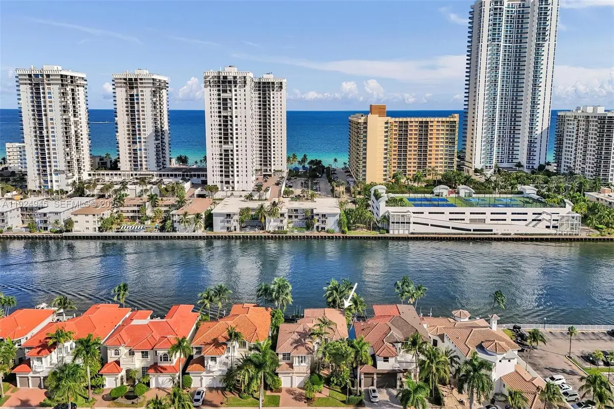 1575 Windjammer Way, Hollywood, FL 33019 - Image #1