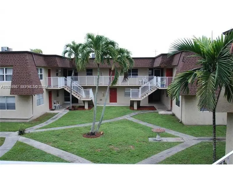 4528 SW 54th St #304-B, Dania Beach, FL 33314 - Image #1