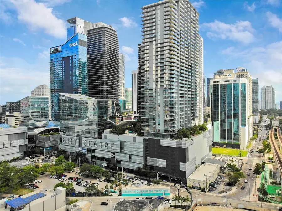 88 SW 7th St #2008, Miami, FL 33130 - Image #2