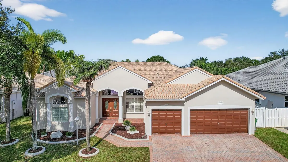 13715 NW 21st St, Pembroke Pines, FL 33028 - Image #1
