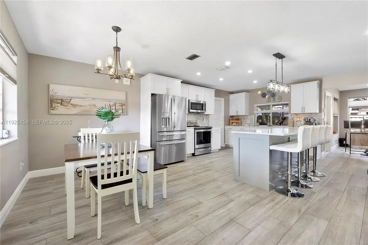 8831 NW 11th St, Pembroke Pines, FL 33024 - Image #1