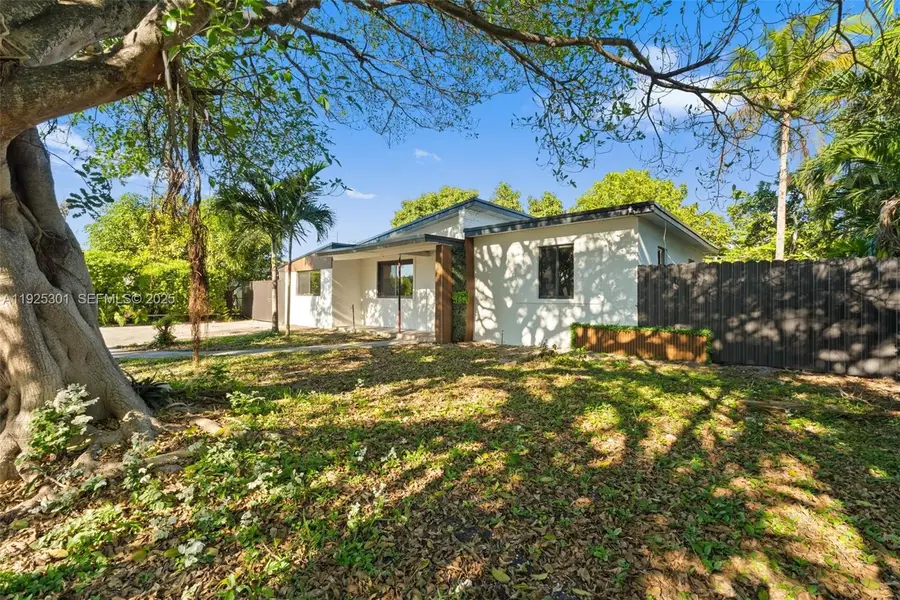 3 Ronald Rd, West Park, FL 33023 - Image #2