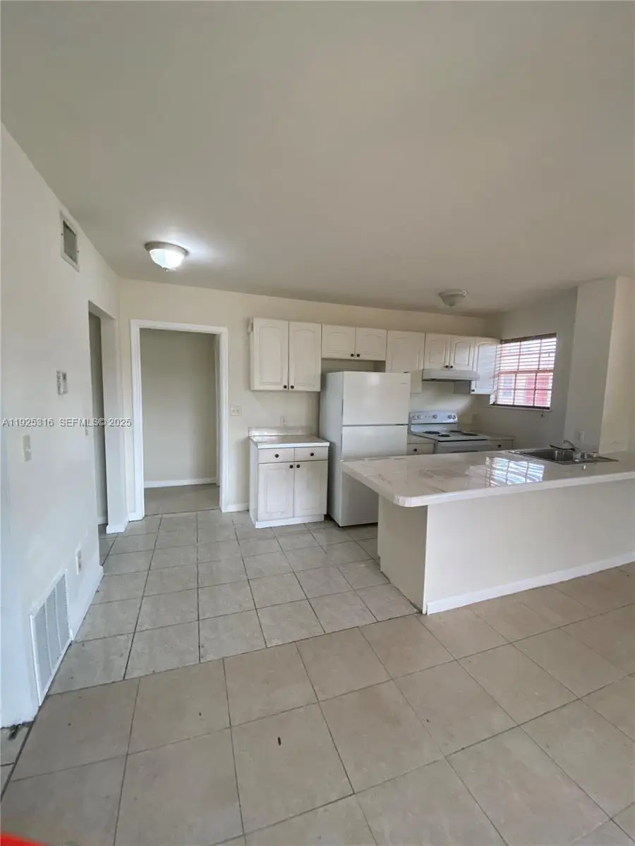 14250 NW 22nd Ave #4, Opa Locka, FL 33054 - Image #2