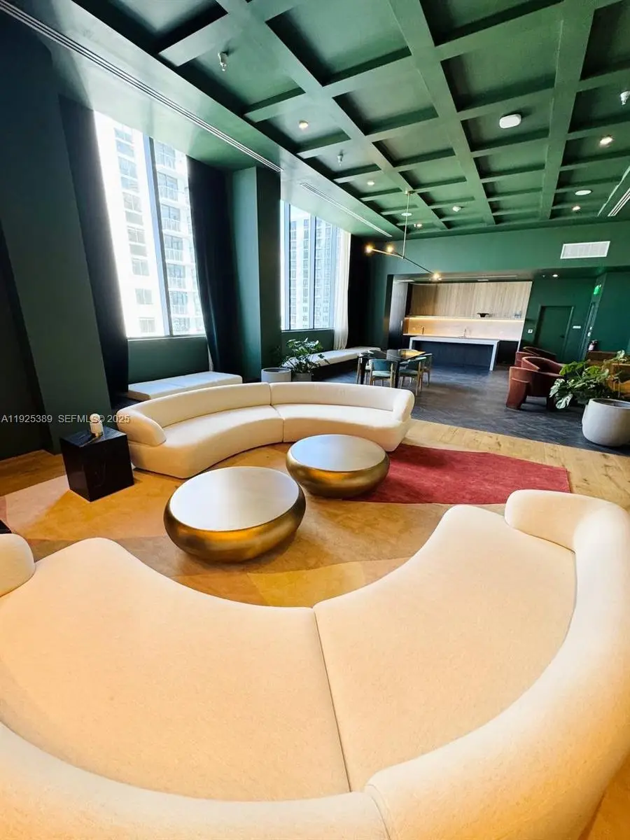 11 NE 6th #2813, Miami, FL 33132 - Image #3