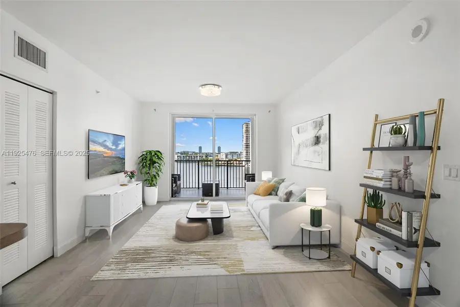 17150 N Bay Rd #2706, Sunny Isles Beach, FL 33160 - Image #2