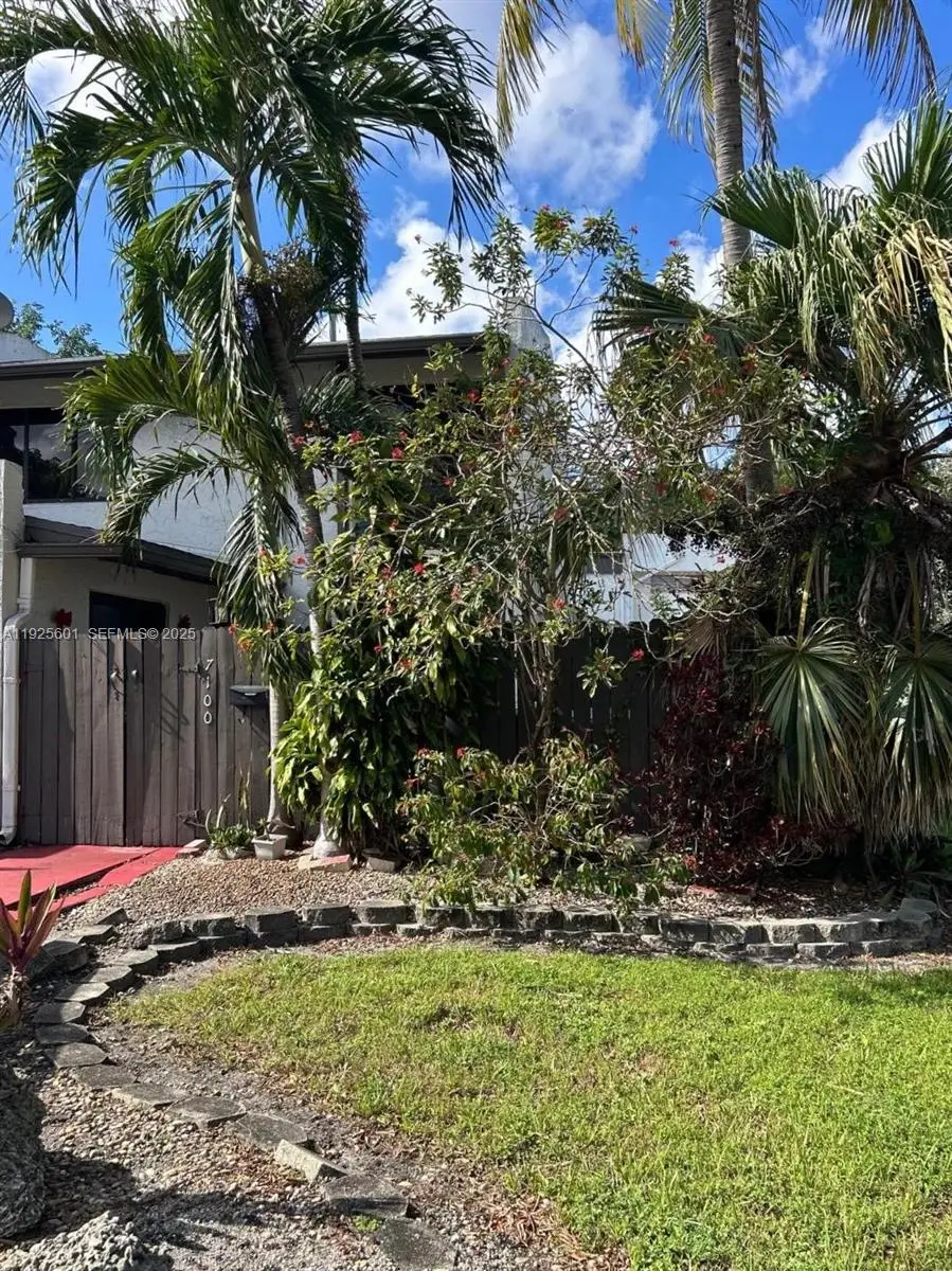 7100 SW 112th Pl, Miami, FL 33173 - Image #2