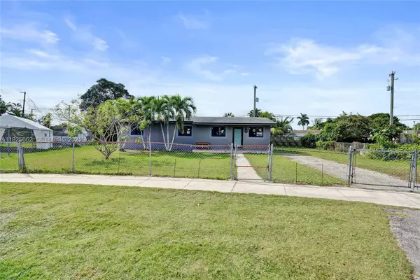 28640 SW 146th Ave, Homestead, FL 33033