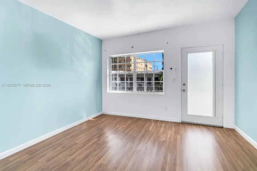 635 8th St #205, Miami Beach, FL 33139 - #3