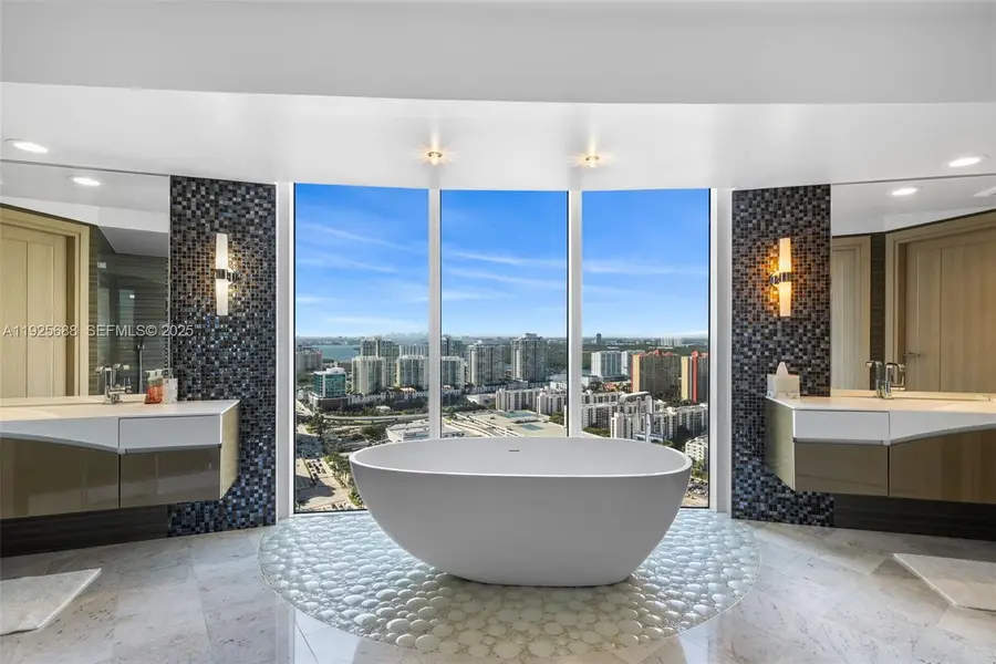 17201 Collins Ave #3505, Sunny Isles Beach, FL 33160 - Image #3