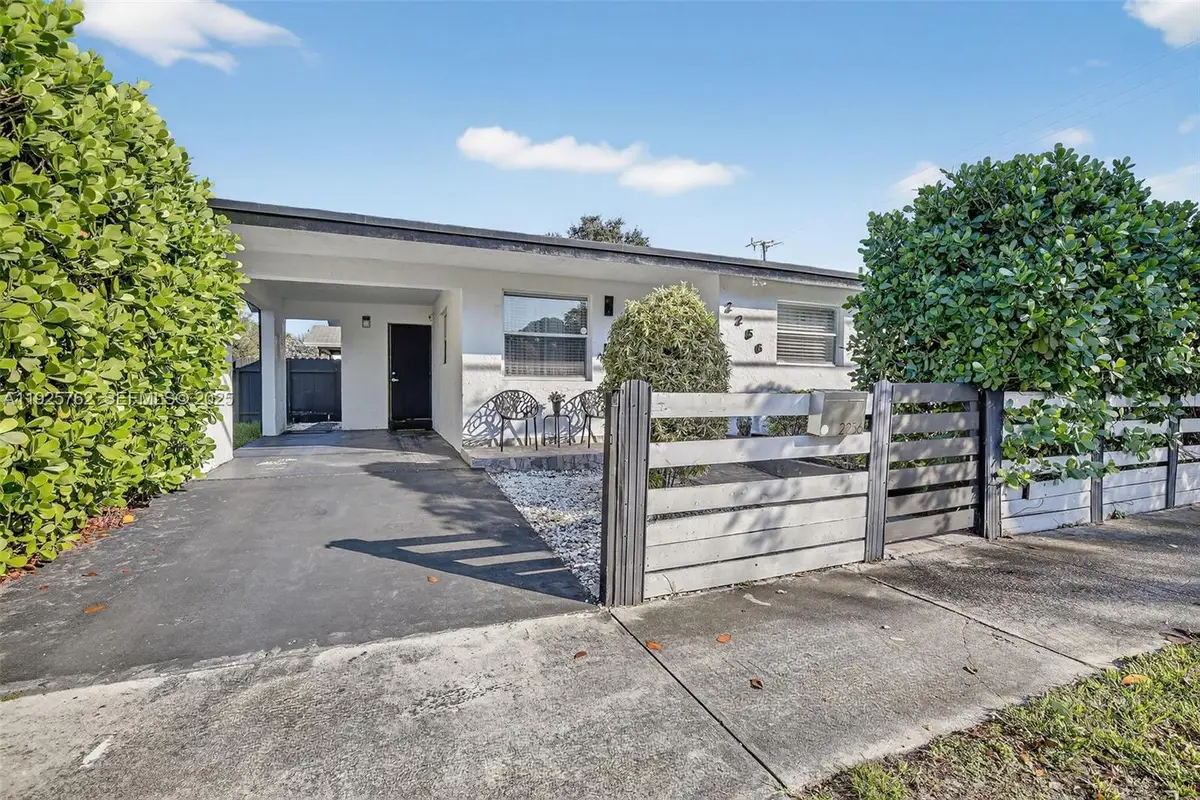 2256 Simms St, Hollywood, FL 33020 - Image #1