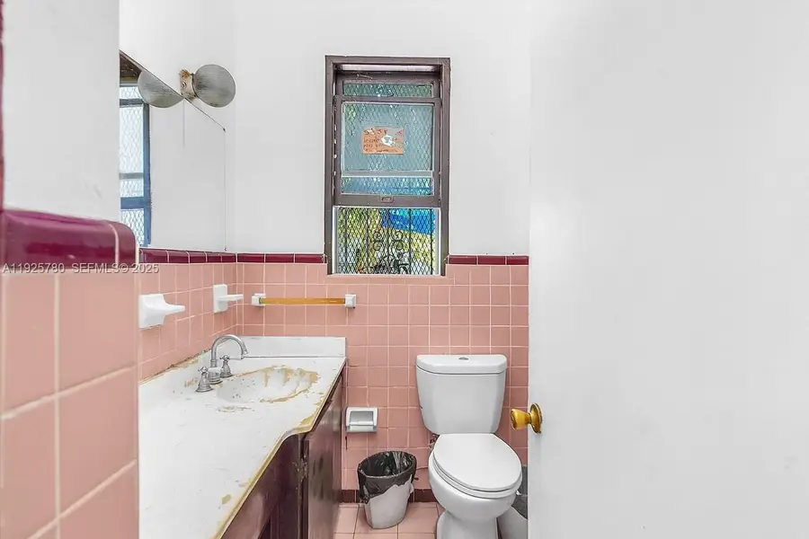 1725 NW 19th St, Miami, FL 33125 - Image #3