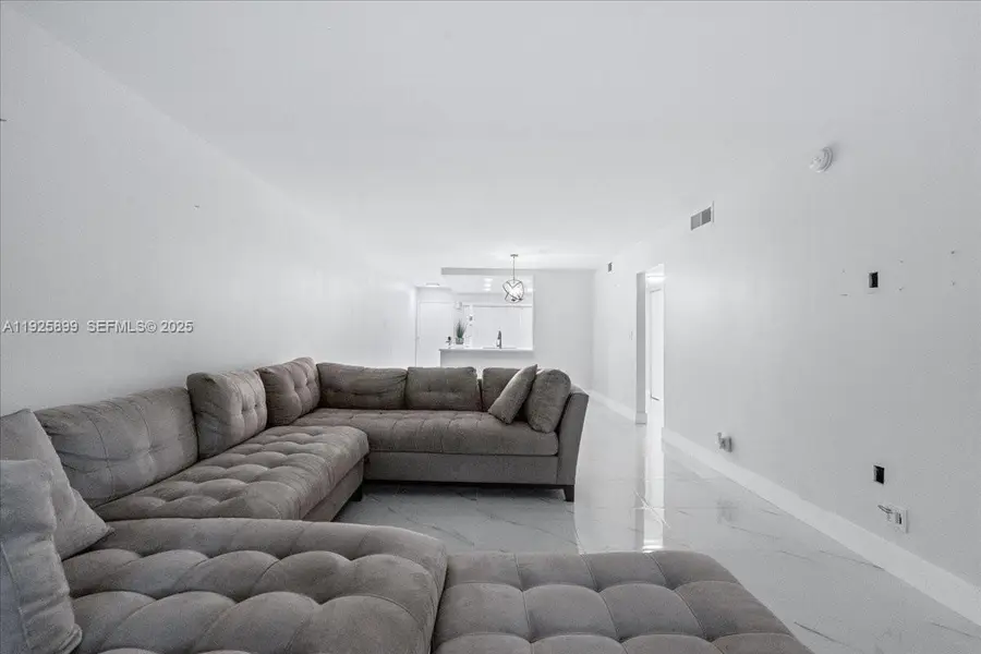 2303 Lucaya Ln #E2, Coconut Creek, FL 33066 - Image #2