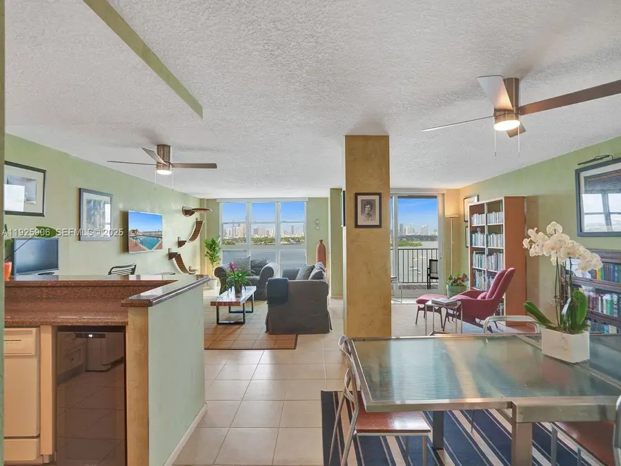 1228 West Ave #1002, Miami Beach, FL 33139 - Image #2