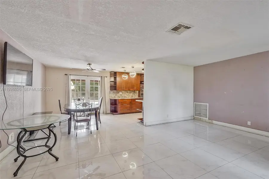 8113 Rose Marie Cir, Boynton Beach, FL 33472 - Image #3