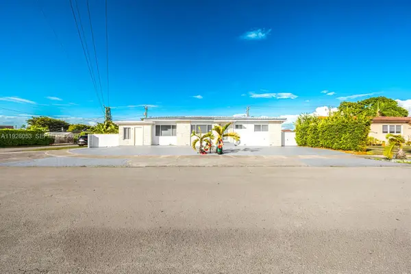 9365 SW 44th St, Miami, FL 33165