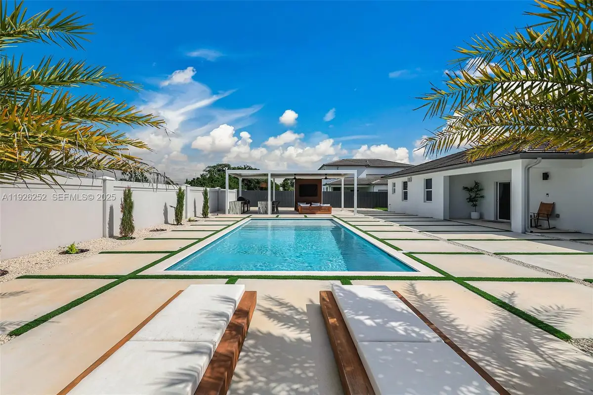 16753 SW 290th Ln, Homestead, FL 33030 - Image #1