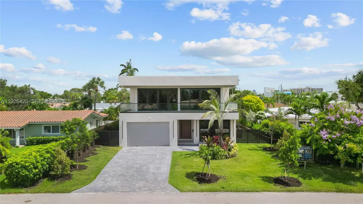 255 Capri Ave, Lauderdale By The Sea, FL 33308 - Image #1