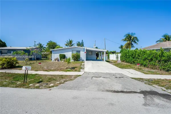 51 27th Ct N, Boynton Beach, FL 33435