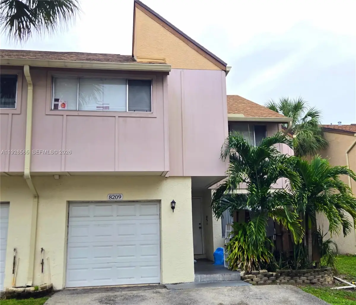 8209 NW 8th St #1, Plantation, FL 33324 - Image #1