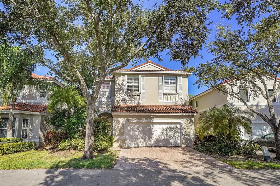 1135 Satinleaf St, Hollywood, FL 33019 - Image #3