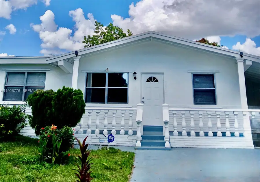 6505 Pines Pkwy, Hollywood, FL 33023 - Image #2