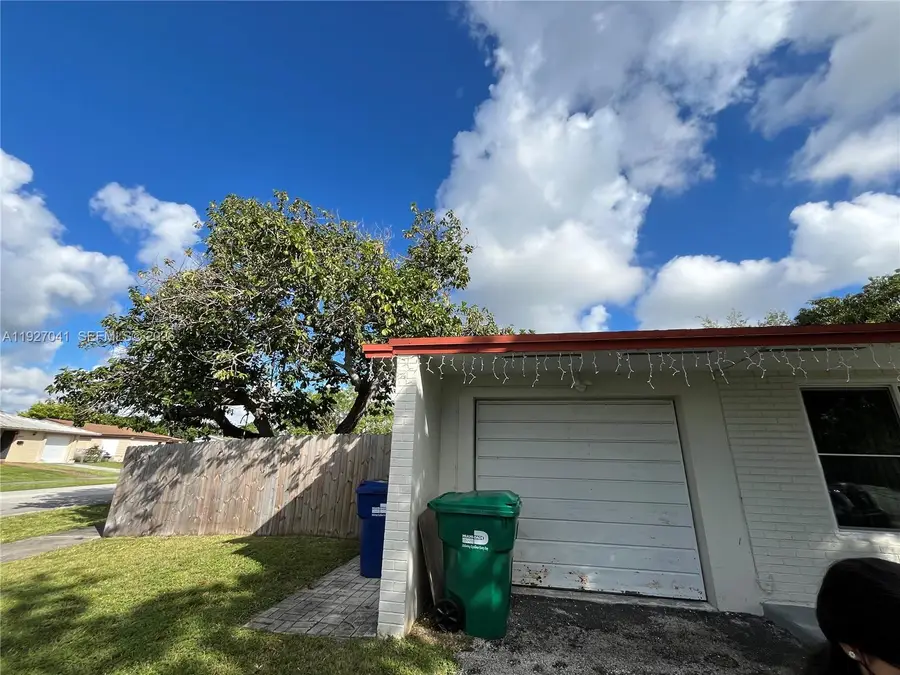 10011 SW 162nd St, Miami, FL 33157 - Image #3
