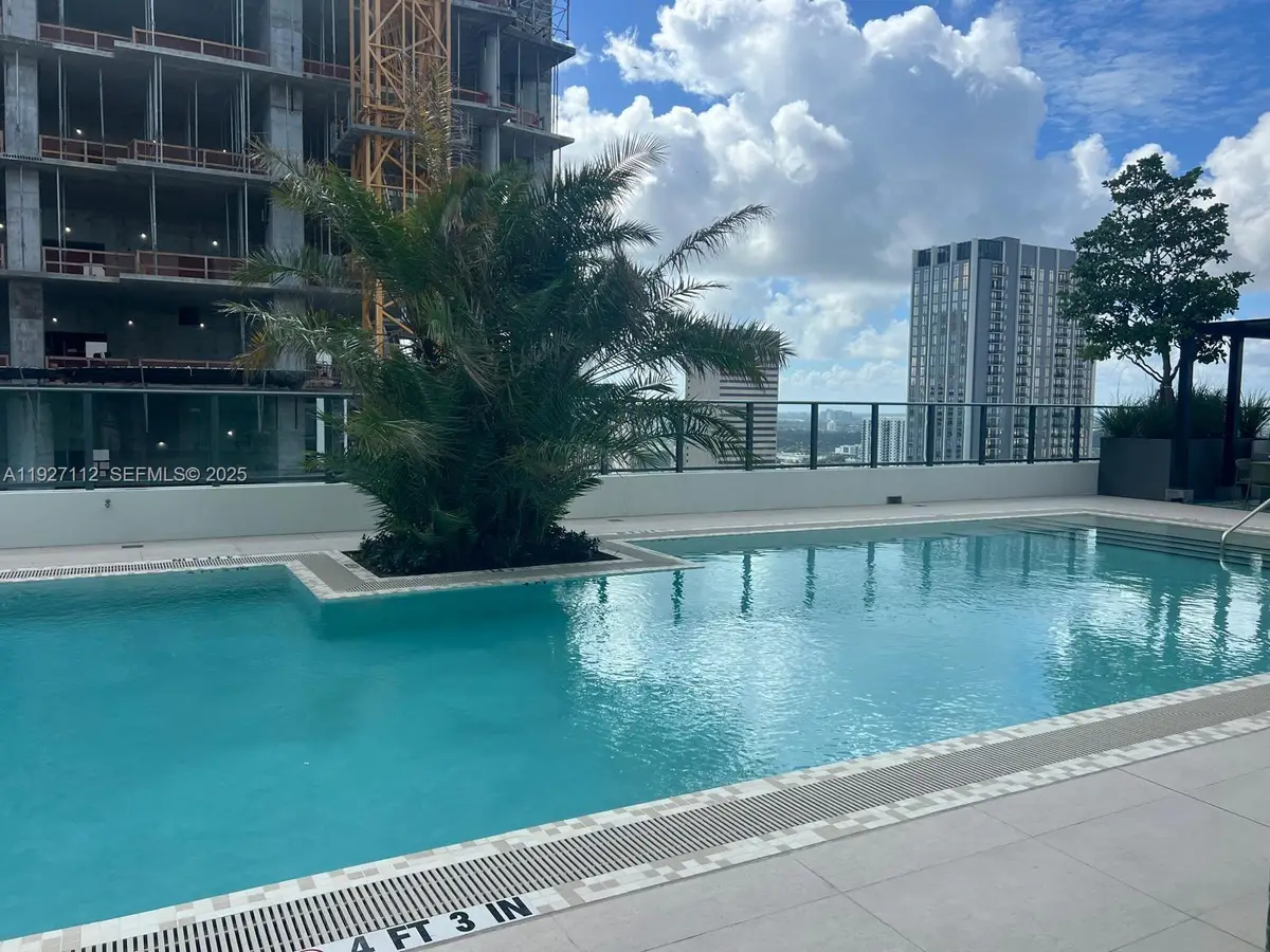 11 NE 6 St #2501, Miami, FL 33132 - Image #1