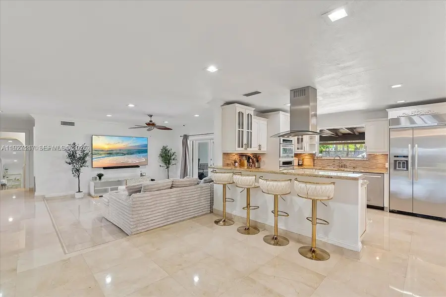 3220 NE 164th St, North Miami Beach, FL 33160 - Image #3