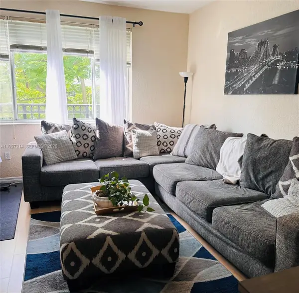 745 SW 148th Ave #813, Sunrise, FL 33325