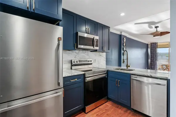 116 Royal Park Dr #4D, Oakland Park, FL 33309