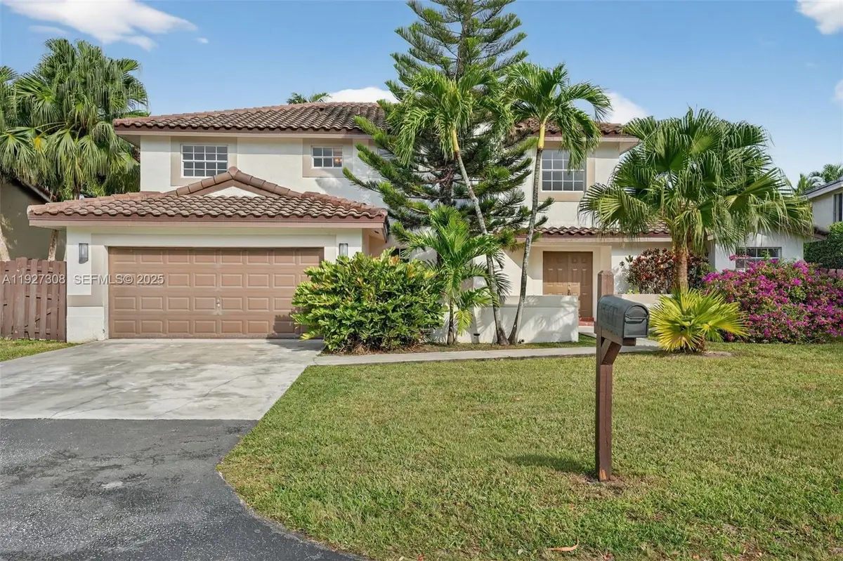 15591 SW 45th Ter, Miami, FL 33185 - Image #1