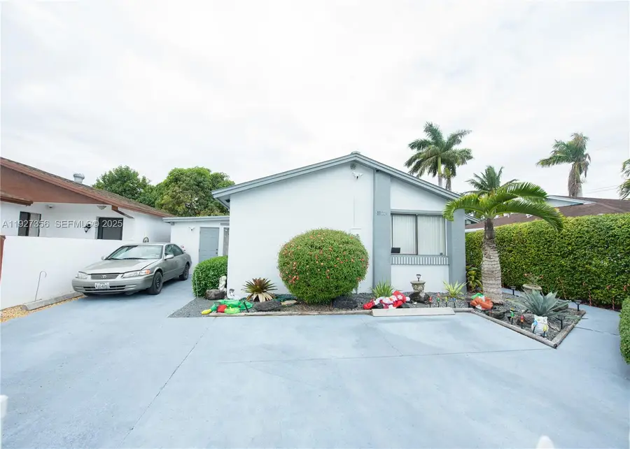 19224 SW 122nd Ct, Miami, FL 33177 - Image #2