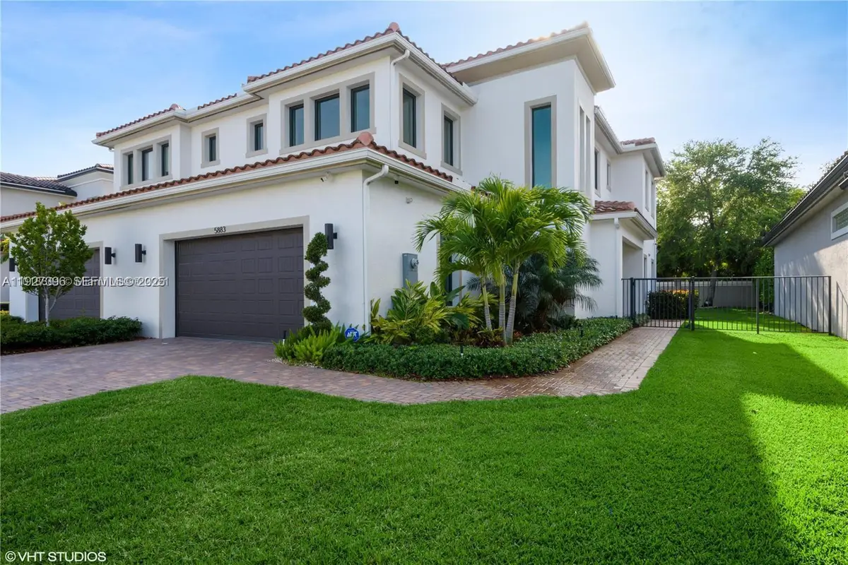 5883 W Brookfield Cir W, Hollywood, FL 33312 - Image #1
