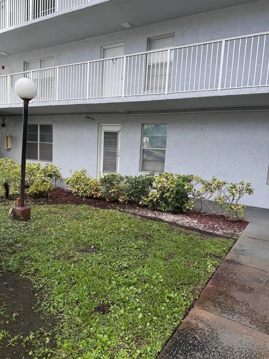 1402 NW 80th Ave #107, Margate, FL 33063 - Image #2