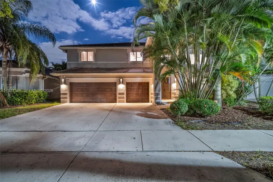 3825 Heron Ridge Ln, Weston, FL 33331 - Image #2
