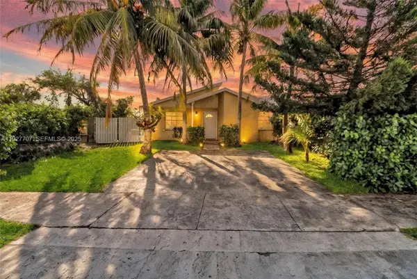 11324 SW 187th Ter, Miami, FL 33157