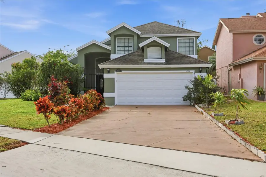 1077 Summer Lakes Dr, Orlando, FL 32835 - #2