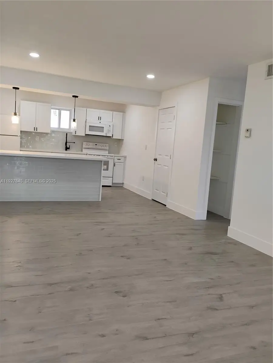 2155 SW 72nd Ave, Miami, FL 33155 - #3