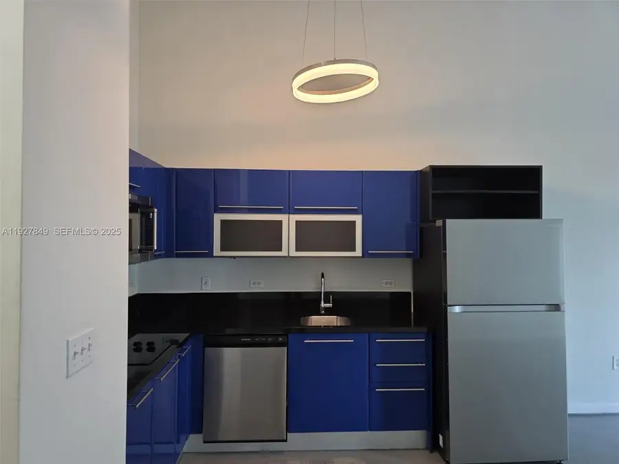 253 NE 2nd St #324, Miami, FL 33132 - Image #2