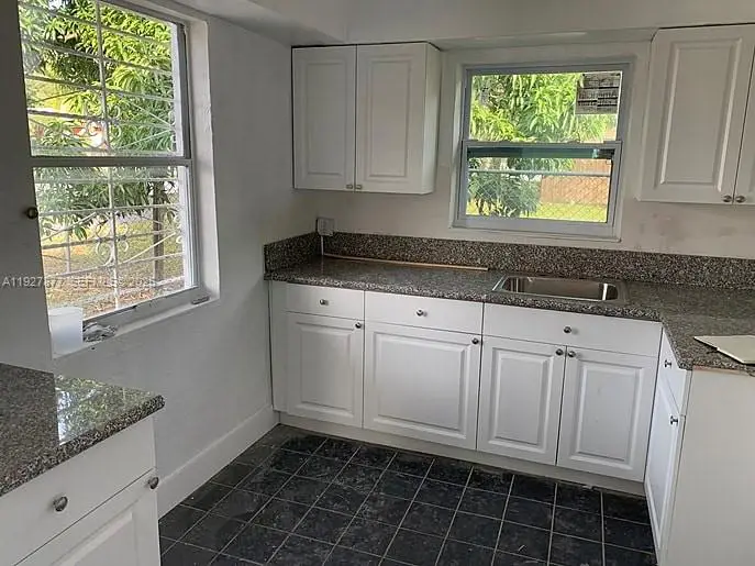 10 NW 28th Way, Fort Lauderdale, FL 33311 - #2