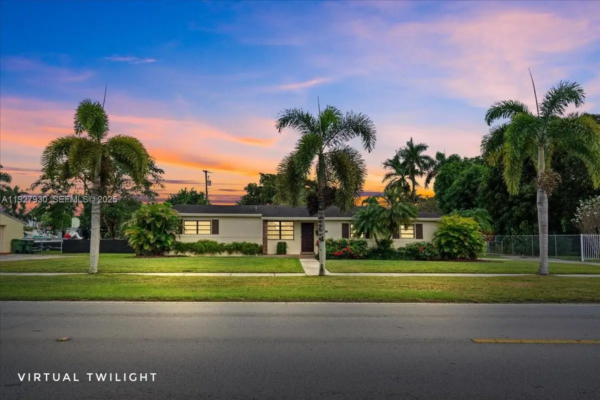 232 NW 15th St, Homestead, FL 33030 - Image #1