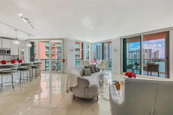 3370 Hidden Bay Dr #1207, Aventura, FL 33180